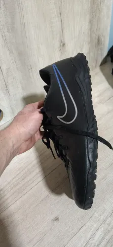 Chuteira Nike Tiempo Legend 9 Academy TF (Society)