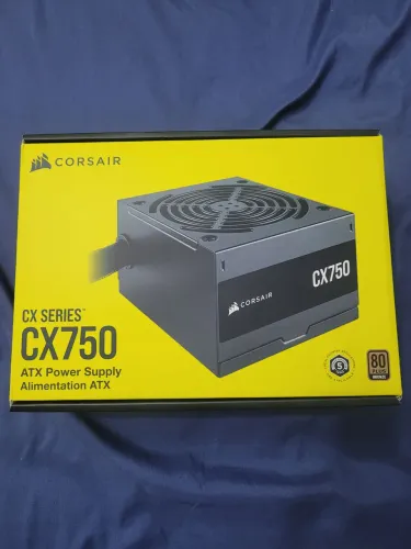 Fonte Corsair CX 750W - 80 Plus Bronze NOVA.