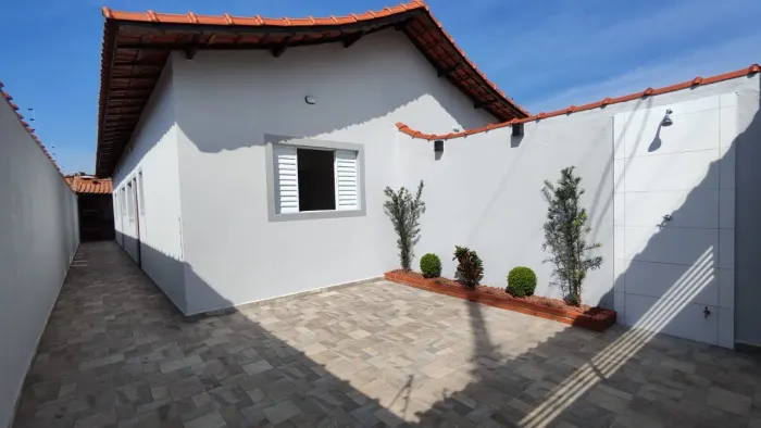 Casa para Venda em Mongaguá, Balneário Jussara, 2 dormitórios, 1 suíte, 1 banheiro, 2 vaga