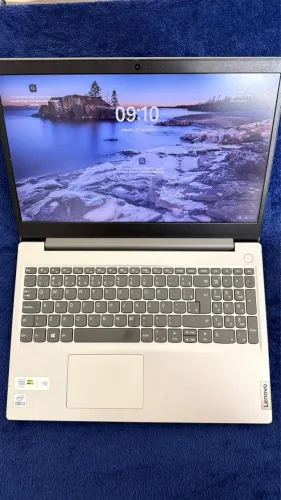 Notebook Lenovo IdeaPad 3 i3 10ª Geração, 8GB RAM, SSD 256GB