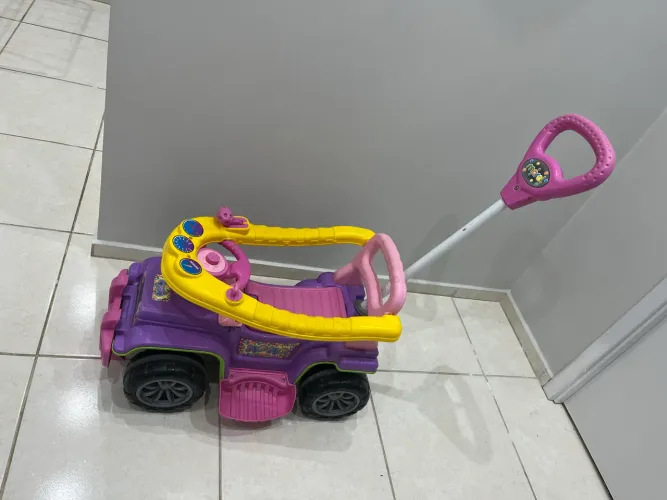 Carrinho de passeio de bebê