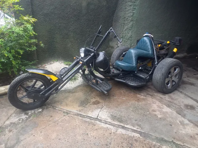 Triciculo curto muito bom