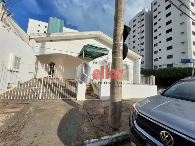 Casa para aluguel com 180 m² e 4 quartos em Vila Cidade Universitária, Bauru - SP