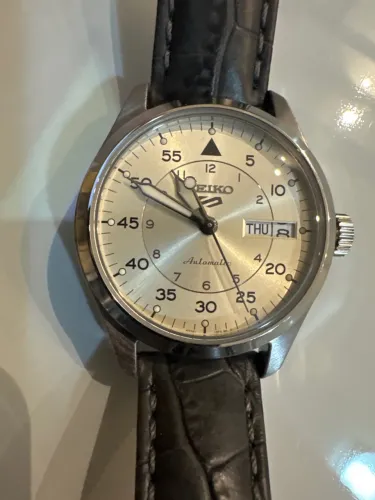 Seiko 5 Sports Automático ? Mostrador Branco