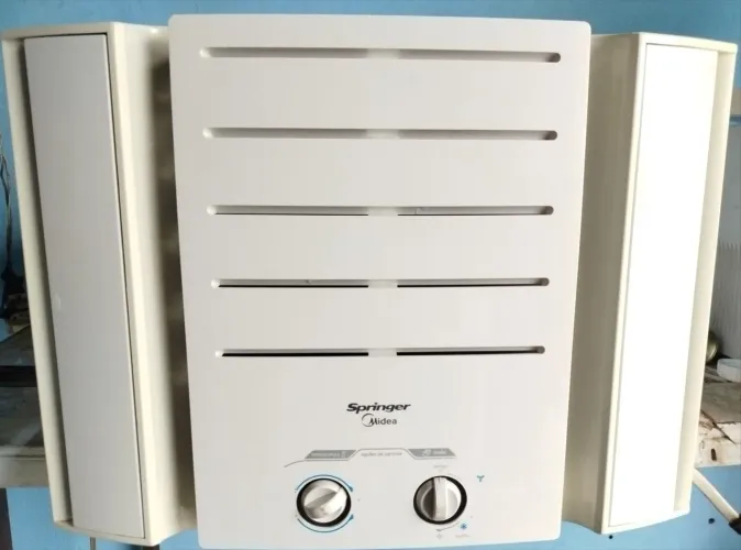 Ar ar condicionado Springer 10 mil BTUs 110 volts