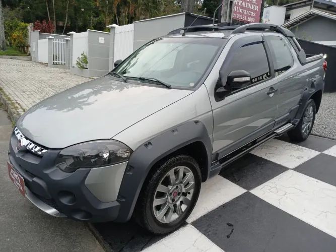 Fiat Strada Adventure1.8/ 1.8 Locker Flex CD 2015