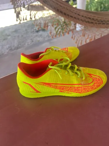 Tênis de futsal Nike 