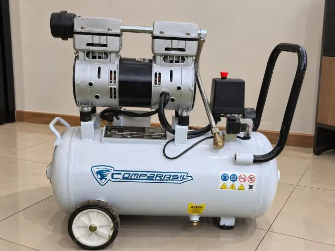 Compressor de ar isento de óleo.