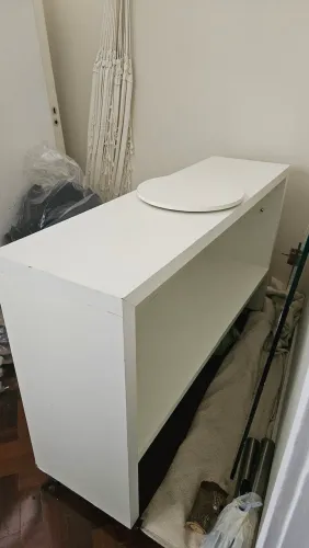 Móvel aparador Branco com Apoio central giratório