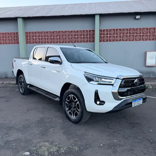 Toyota Hilux CD SRX 4X4 2.8 TDI 16V Diesel Aut. 2024