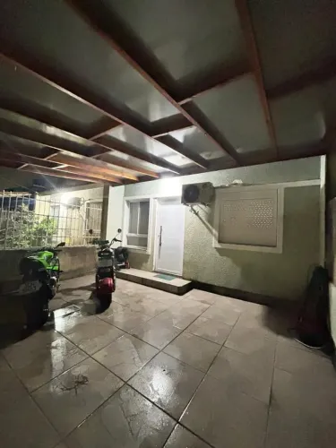 VENDE-SE CASA EM CARAPICUÍBA