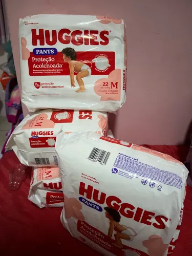 Fraldas M Huggies pants 4 pacotes 