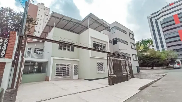 Casa para alugar, 370 m² por R$ 12.900,00/mês - Bom Pastor - Juiz de Fora/MG