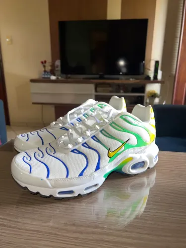 Tênis Nike Air Max Tn - modelo Brasil Copa do Mundo