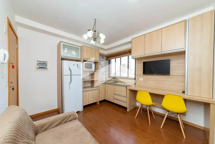 APARTAMENTO COM EXCLENTE LOCALIZAÇÃO NO CENTRO