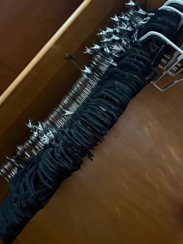 Cabides baratinhos - preço por peça!