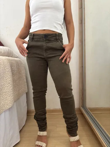 Calça jeans sarja feminina