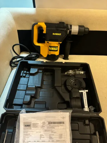 Martelete Perfurador Rompedor Dewalt . 220V. 1600W.