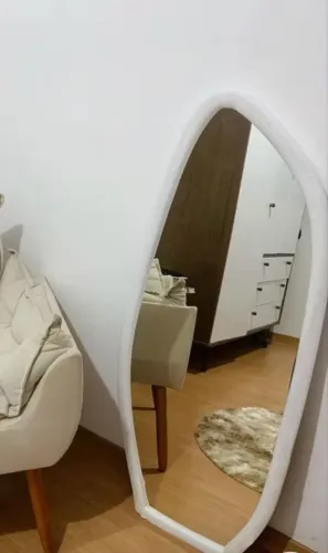 Espelho orgânico em perfeito estado