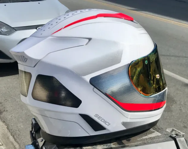 Capacete importado Sedici tamanho 60