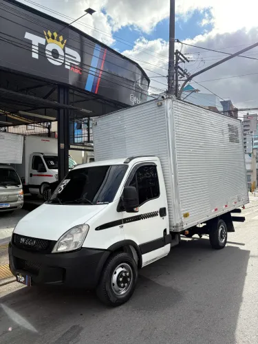 Iveco Daily Chassi 35s14 3.0 16V Diesel Mec. (e5) 2017