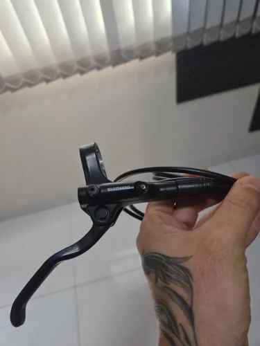Freio Shimano Mt200