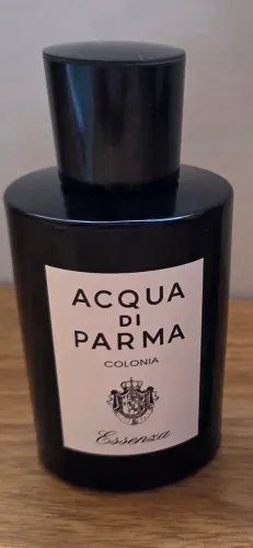 Acqua di Parma Colônia Essenza