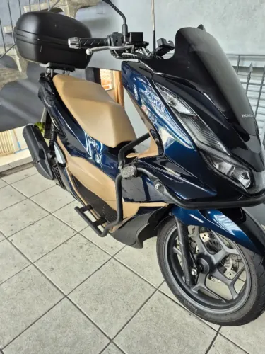 PCX DLX ABS 2025 - IMPECÁVEL