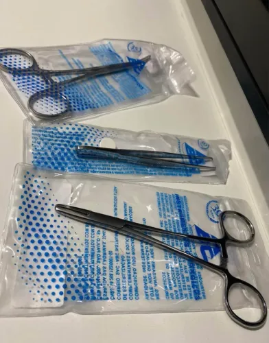 Vendo kit de sutura 