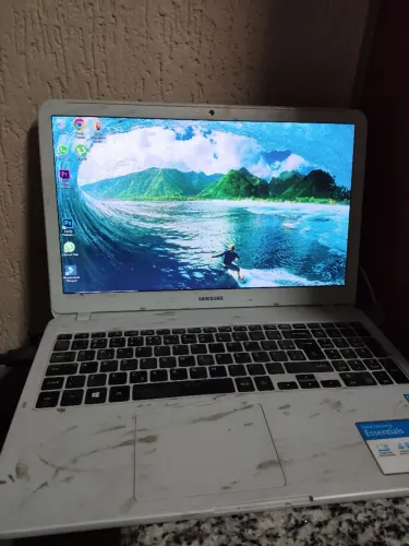 Notebook Samsung funcionando perfeitamente