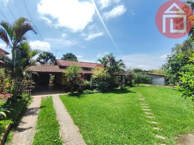 Chácara com 3 dormitórios à venda, 1400 m² por R$ 890.000,00 - Campo Novo - Bragança Pauli