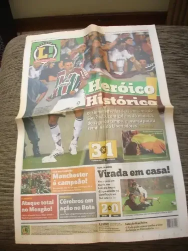 Fluminense - 6 jornais com vitorias históricas do Flu