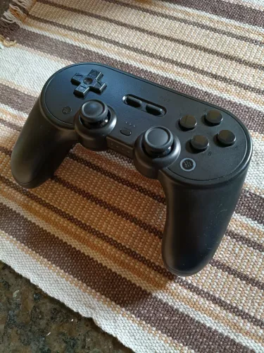 Controle 8BitDo Pro 2 em excelente estado + caixa +cabo 