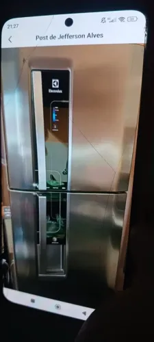 Geladeira Eletrolux e microondas Midea