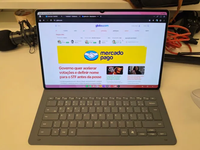 Galaxy tab s11 ultra com teclado e caneta