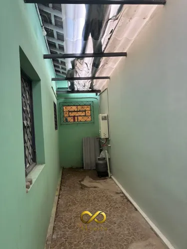 Casa térrea com 2 dormitórios na Vila Sarah Avignon
