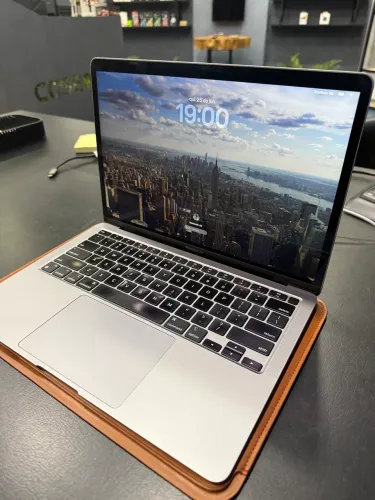 MacBook Air M1 2020