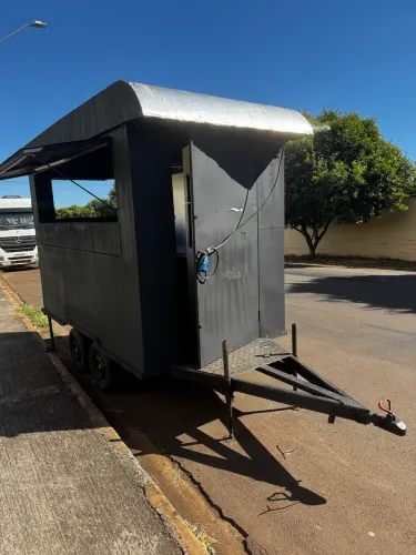 Alugo trailer / foodtruck - 1.190,00/mês