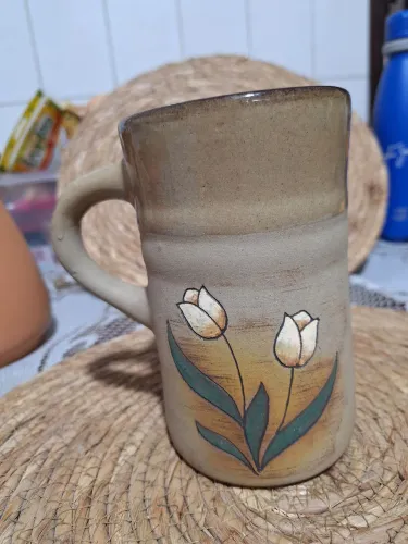 Caneca cerâmica