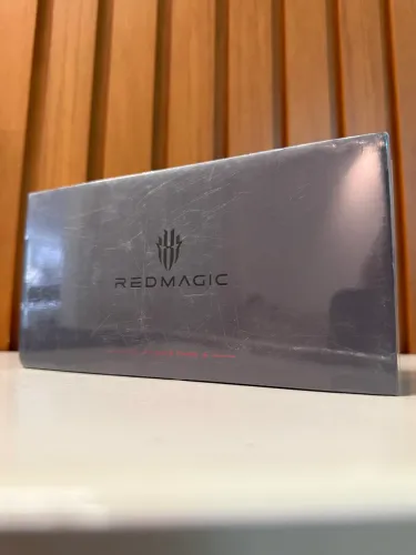 Redmagic 11s Pro 144hz Resfriamento Líquido 12+256gb 7500mah
