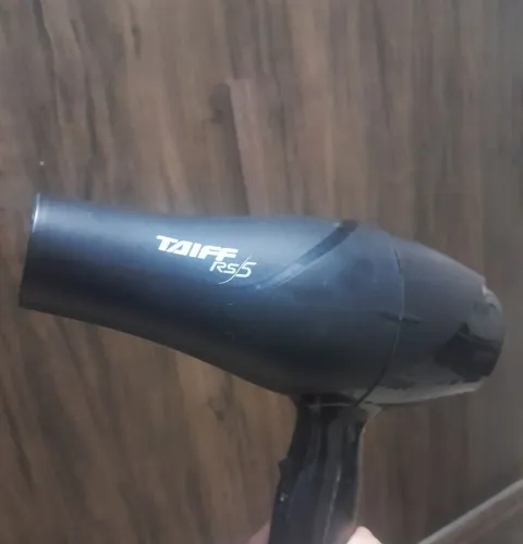 Secador da taiff em perfeito estado funcionando perfeitamente só 100 reais voltagem 110