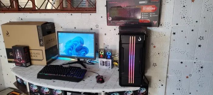 Computador i5, 16gb ram, ssd 240gb, monitor 19 polegadas HDMI, PC i5 novo 