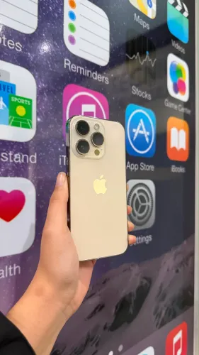 iPhone 14 PRO GOLD -256GB - seminovo saúde de bateria 86%