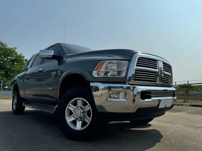 Ram 2500 Laramie 6.7 TDI CD 4X4 Diesel 2012