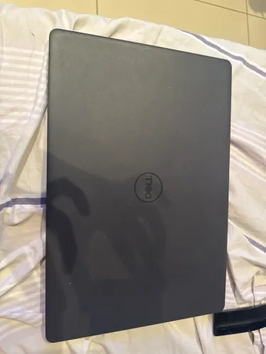 Netbook vostro 3501 i3  aceito troca em tudo 