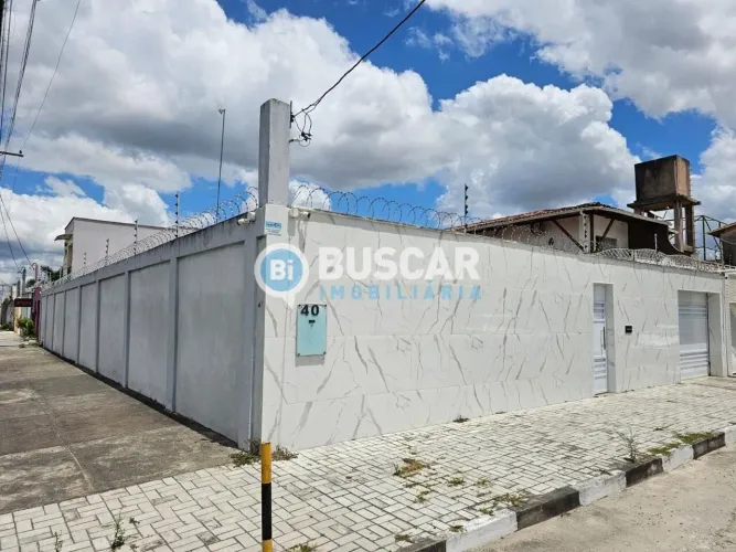 Casa 04 Dorm. em Sim - Feira de Santana, BA