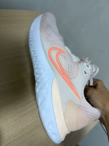 Tenis corrida NIKE