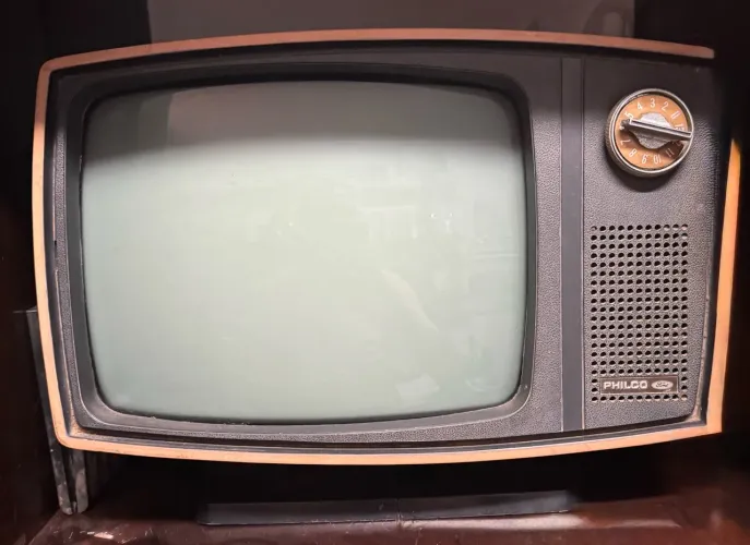 TV antiga Philco Ford