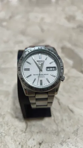 Relógio Seiko 5, Automático, Vintage, Branco limpo , calibre 7S26B