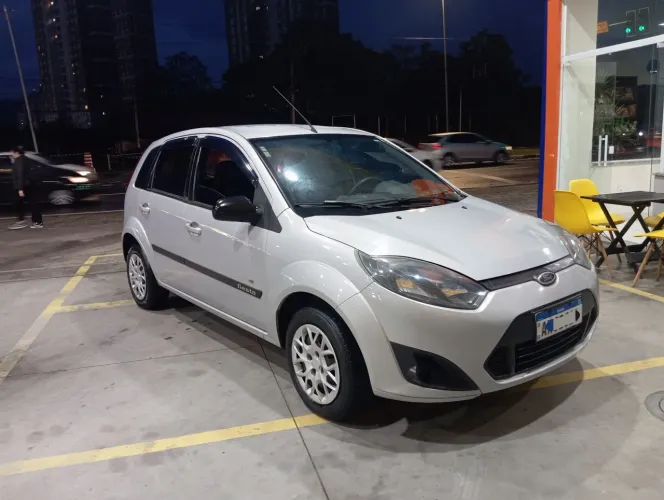 Ford Fiesta S 1.0 8V Flex 5P 2014